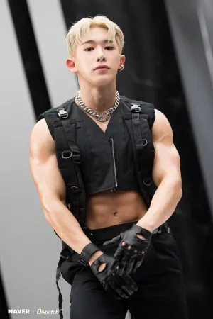 200907 WONHO 'Open Mind' MV Shooting Behind by Naver x Dispatch