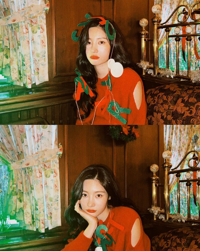 241226 Chaeyeon Instagram Update documents 3