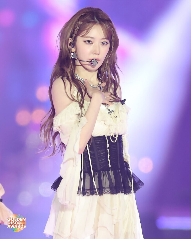 250104 Le Sserafim Sakura - at Golden Disc Awards 2025 documents 1