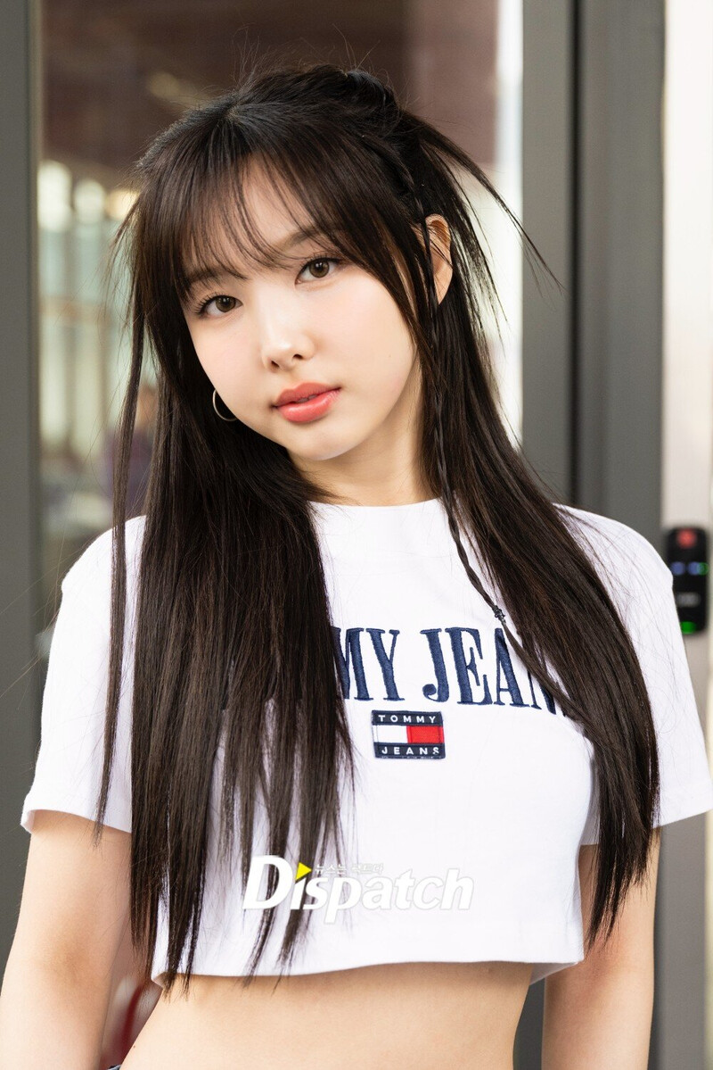 230324 TWICE Nayeon - Tommy Jeans: Denim Pop-up Store documents 1