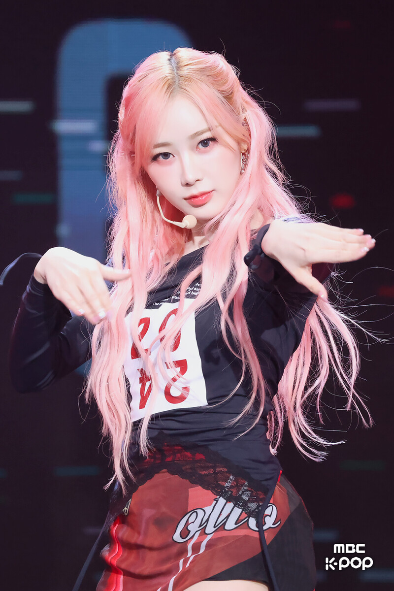 241102 aespa Giselle - 'Whiplash' at Music Core documents 8