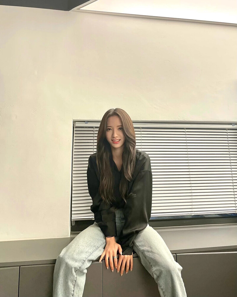 210521 WJSN Bona Instagram Update documents 1