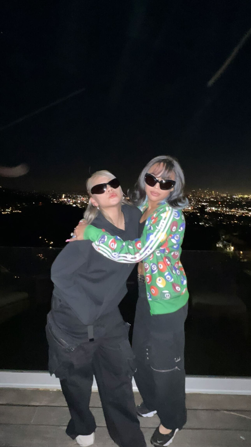 230308 CL Instagram update documents 11