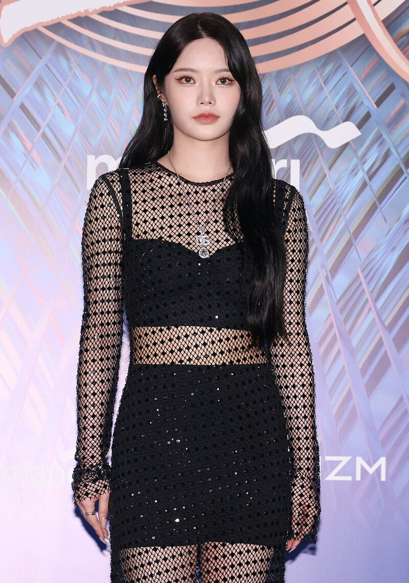 KEENA at Golden Disc Awards Red Carpet documents 1