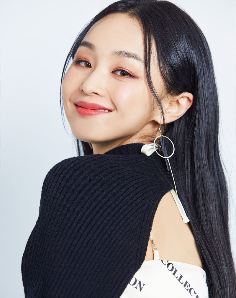 Shin Youme Singer Again 2 Top 6 Official Profile Photos documents 5