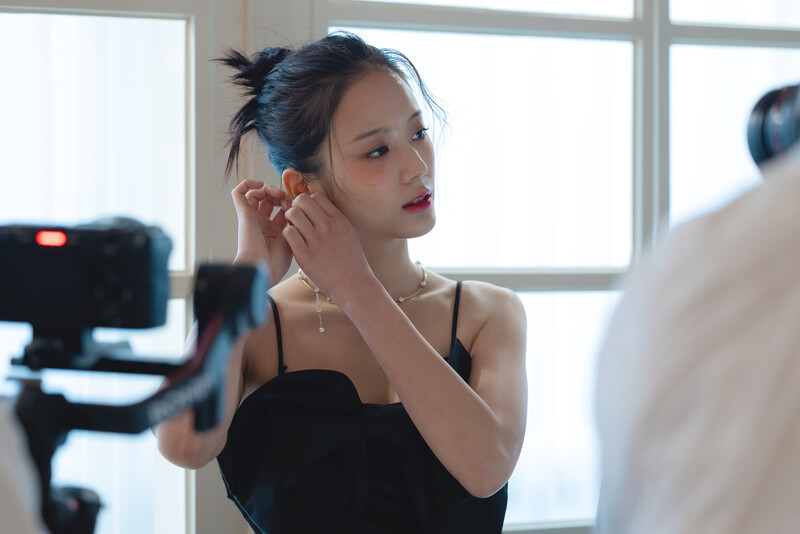 221130 JUST Naver - Jang Gyuri - 'Singles Magazine’ Behind The Scenes documents 9