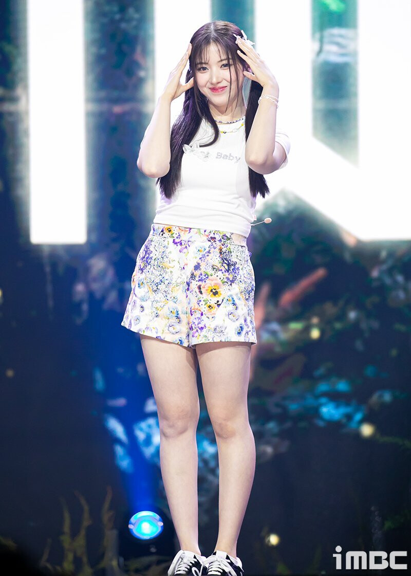 230711 NMIXX Jiwoo - "A Midsummer NMIXX’s Dream" Comeback Showcase documents 10