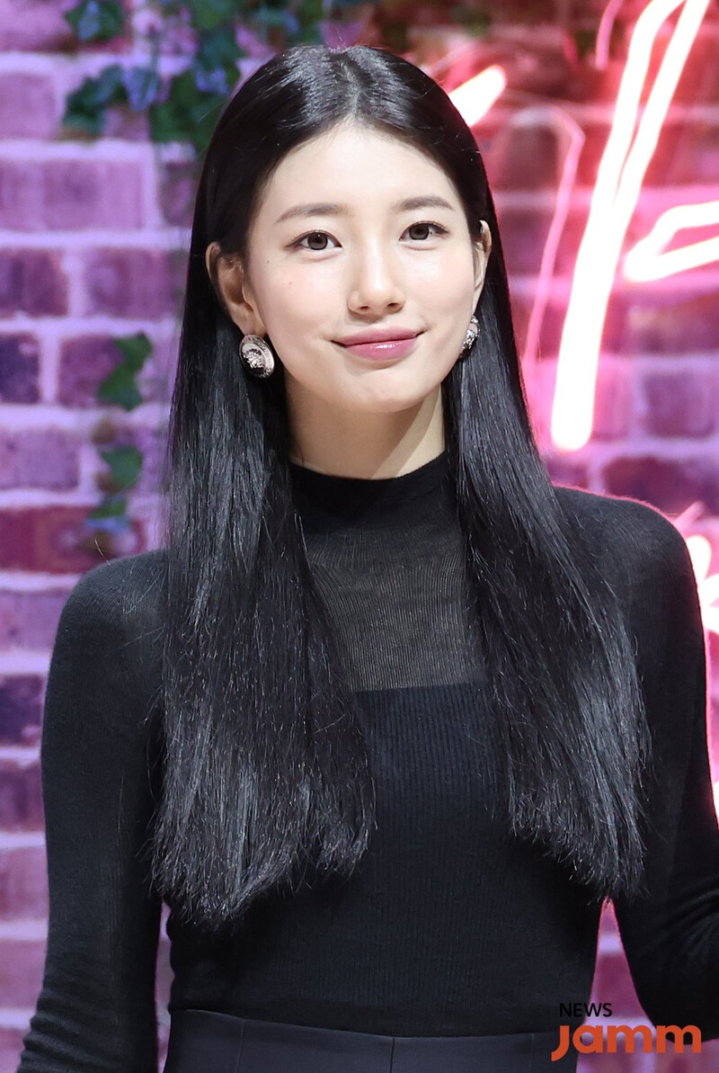 231018 Suzy - "Doona!" Press Conference documents 3