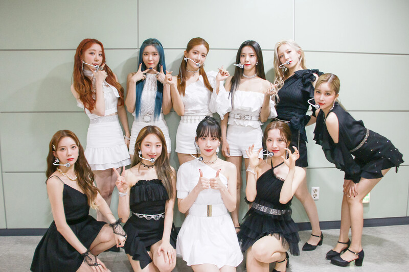 210415 Starship Naver Post - WJSN 'UNNATURAL'  1st Week Music Show Behind documents 2