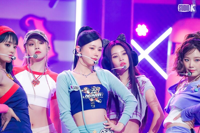 230519 (G)I-DLE - ‘Queencard’ at Music Bank documents 13