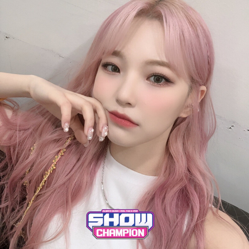 210526 fromis_9 SNS Update at Show Champion documents 4