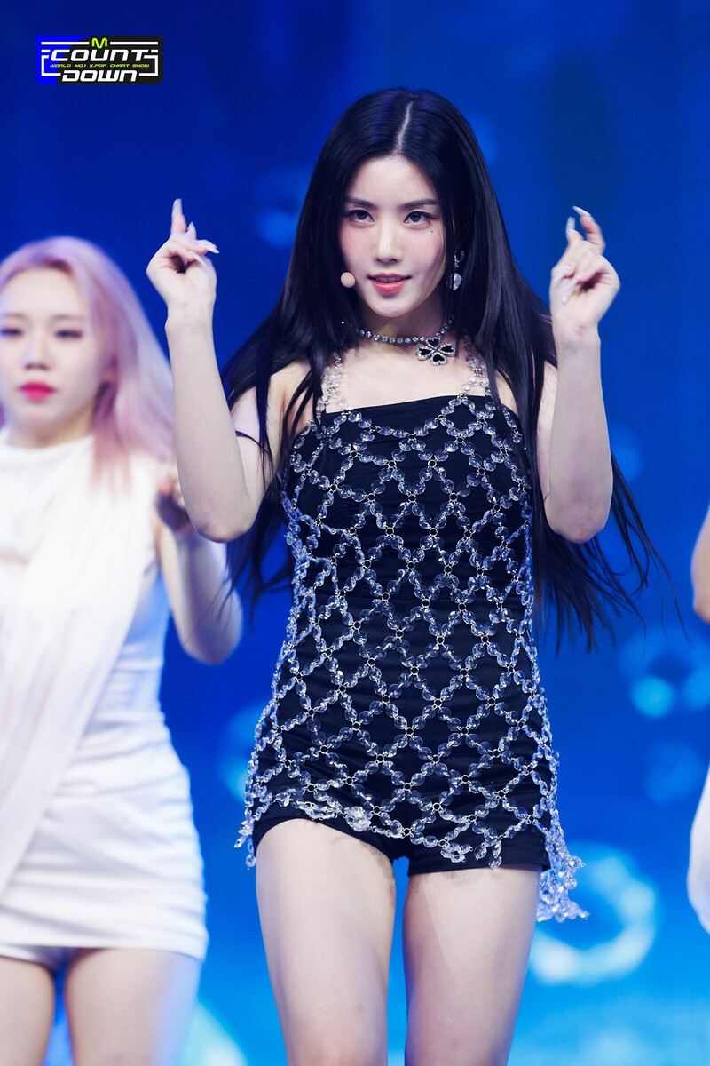 221013 Kwon Eunbi 'UNDERWATER' at M Countdown documents 5