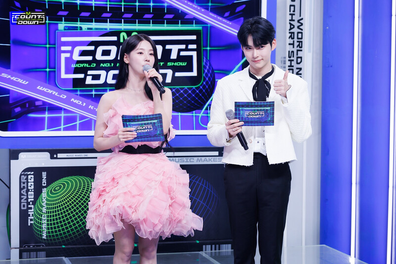 230907 MC Miyeon & MC Hanbin  at M Countdown documents 3