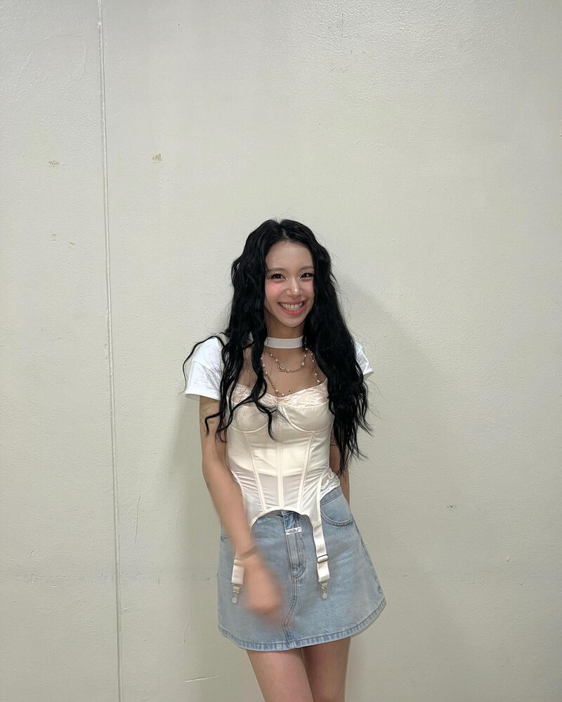 230925 - CHAEYOUNG Instagram Update documents 1