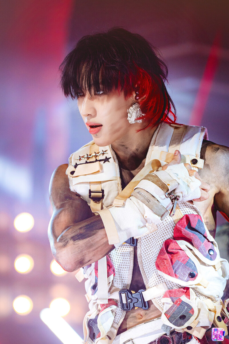 240811 Bambam - 'Last Parade' at Inkigayo documents 1