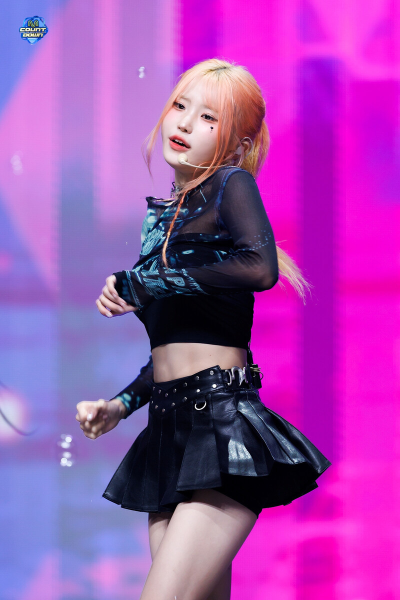 240822 fromis_9 Hayoung - 'Supersonic' + Encore Stage at M Countdown documents 3