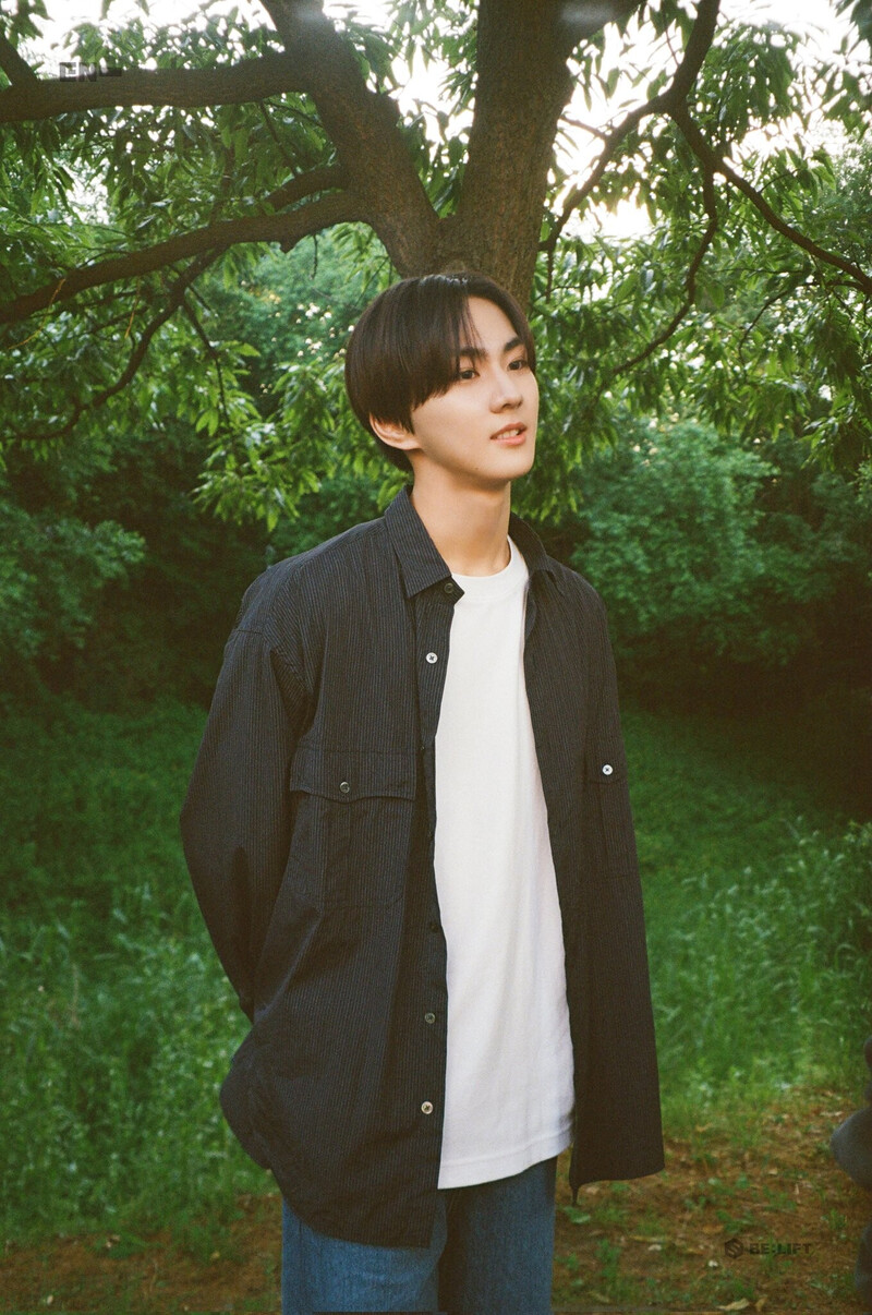 ENHYPEN <ROMANCE : UNTOLD> BEHIND PHOTO (FILM VER.) - JUNGWON documents 6