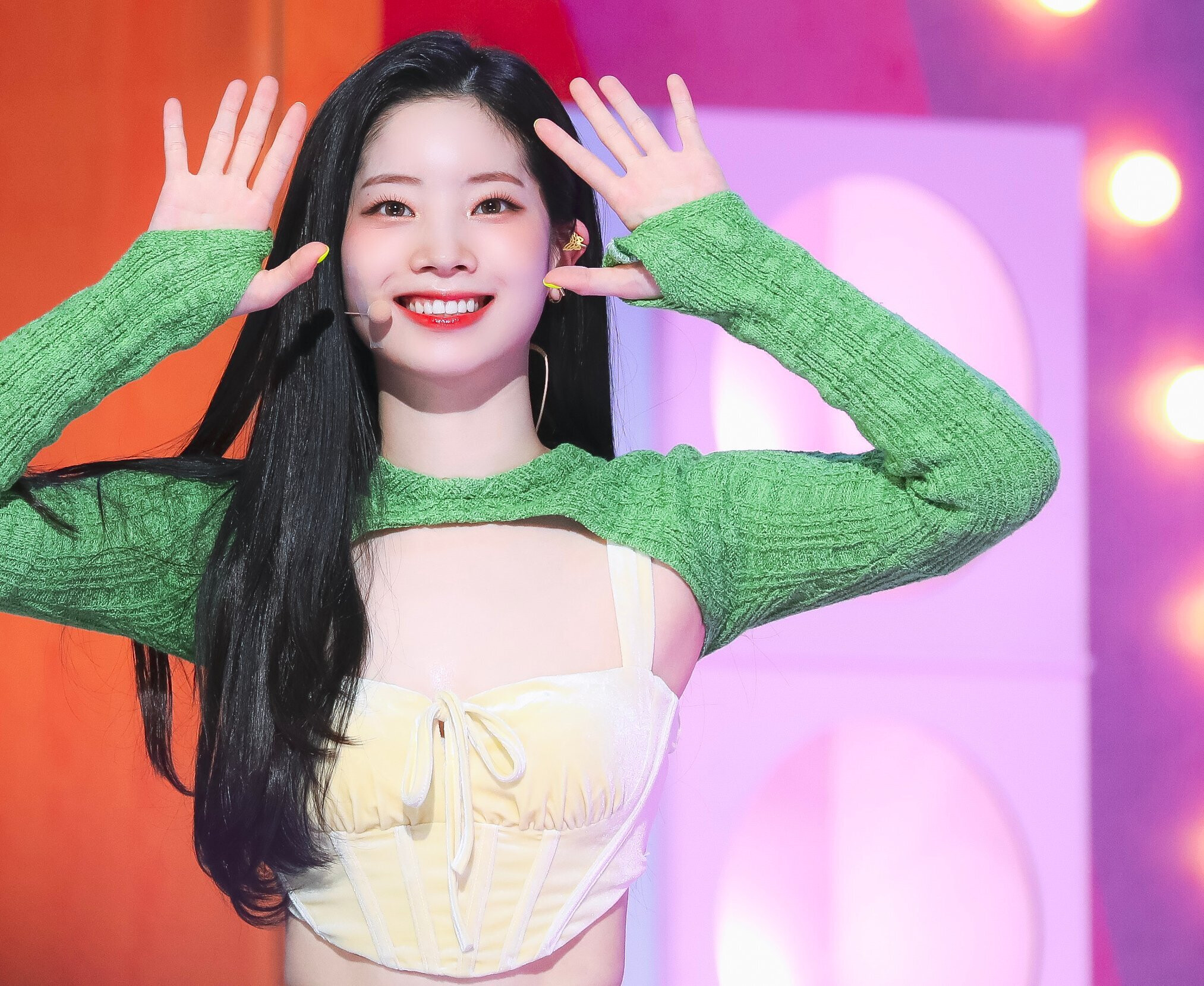 220828 TWICE Dahyun - 'Talk that Talk' at Inkigayo | kpopping