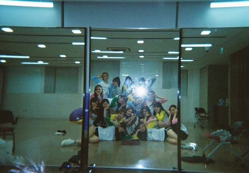 220704 Ruan Instagram Update with Kotone, Nagai Manami, Yume, Chaehyun, Rinka & Fuko documents 4