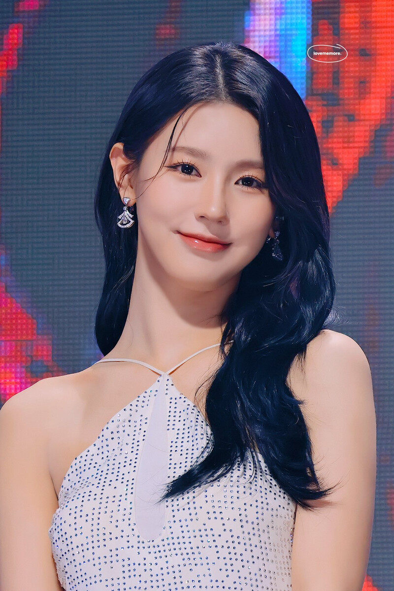 230218 (G)I-DLE Miyeon - Circle Chart Music Awards 2022 documents 1