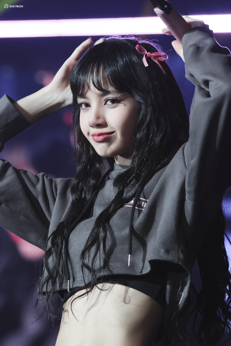 230318 BLACKPINK Lisa - 'BORN PINK' Concert in Kaohsiung Day 1 documents 7