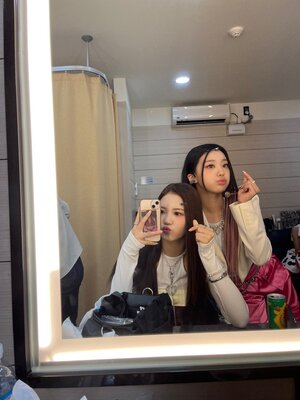 221007 LAPILLUS Twitter Update - Seowon and Haeun