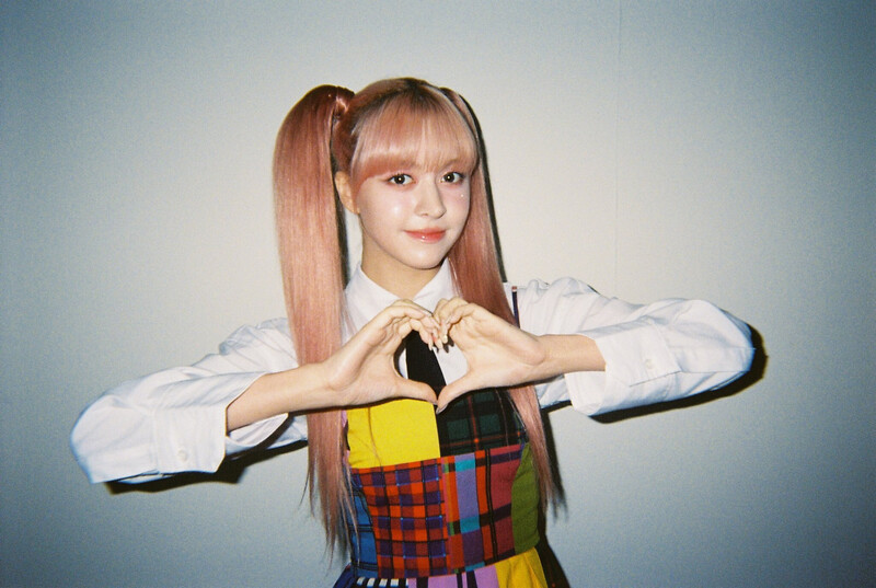 221223 NMIXX Twitter Update - Lily documents 1