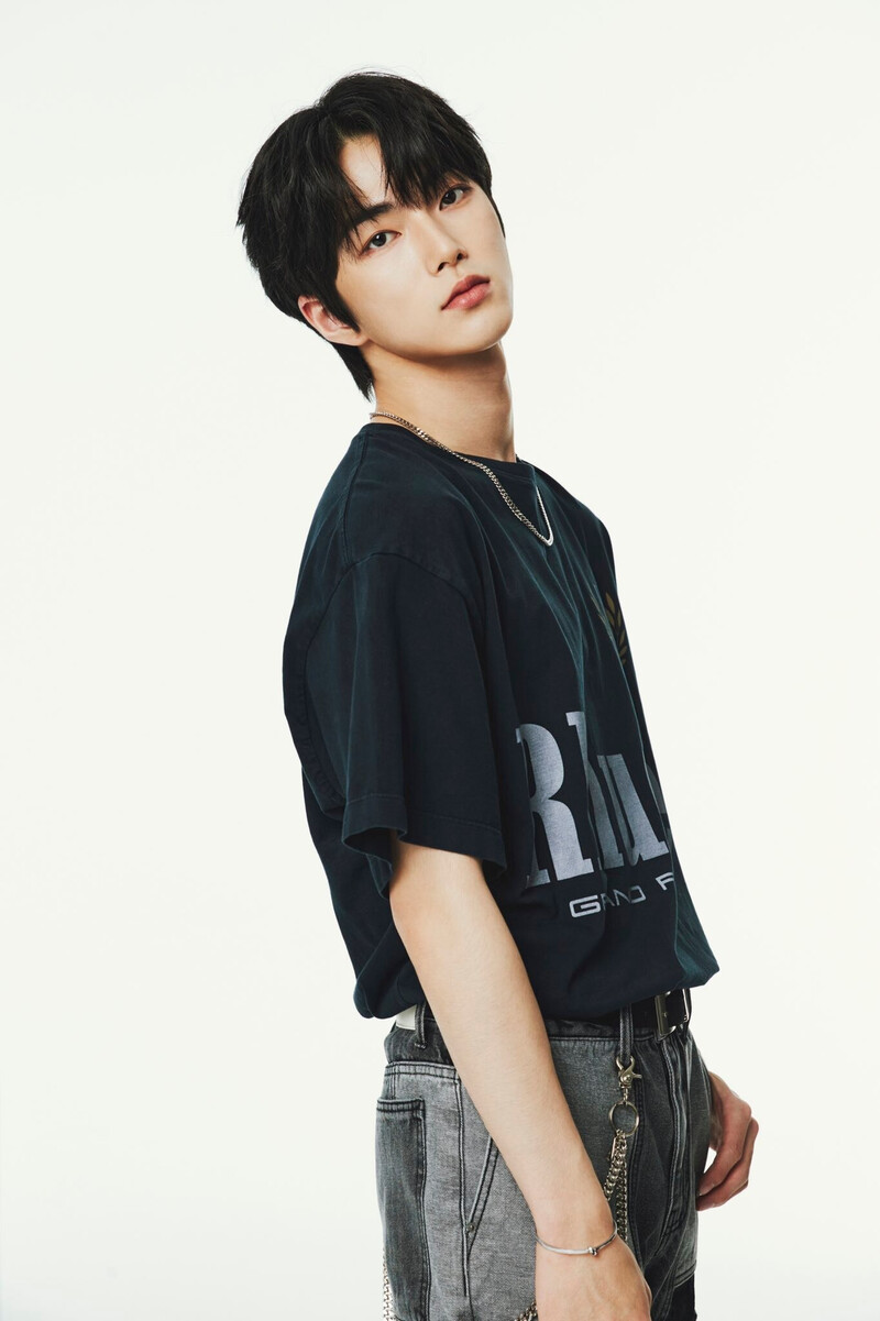 SR22B (SM Rookies) introduction photos | Eunseok, Shohei, Seunghan documents 3