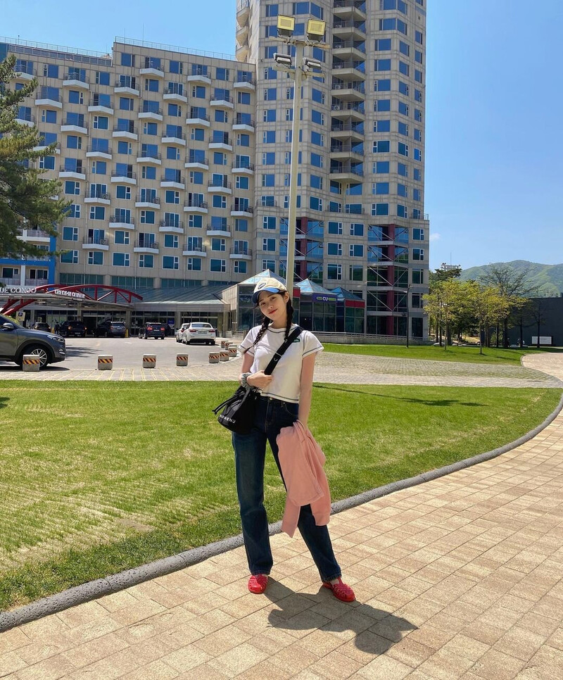 220519 Yebin (DIA) Instagram Update documents 3