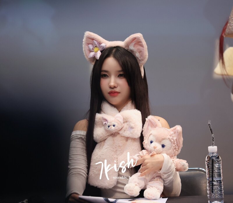 240203 (G)I-DLE Soyeon - SOUNDWAVE Fansign Event documents 5