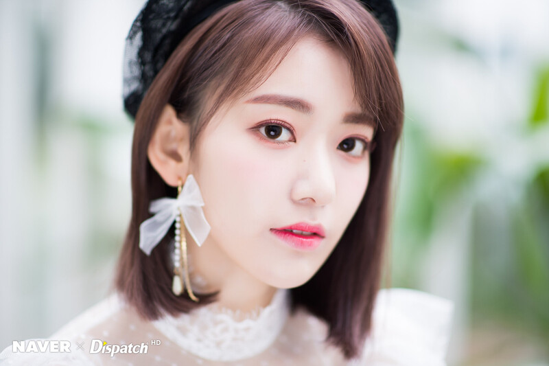 IZ*ONE - Miyawaki Sakura 1st Mini Album "COLOR*IZ" Jacket shooting by Naver x Dispatch documents 3