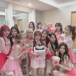 200618 IZ*ONE Twitter Update - Happy Birthday Nako!