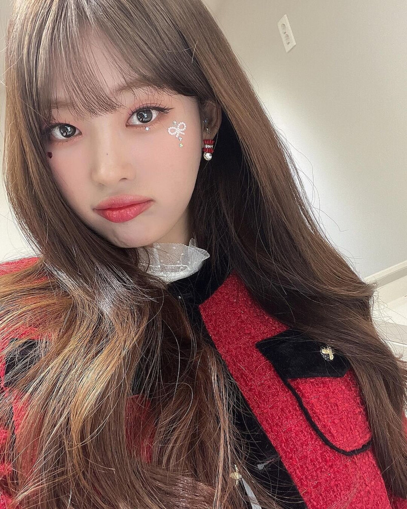 231222 Sihyeon Instagram Update documents 6