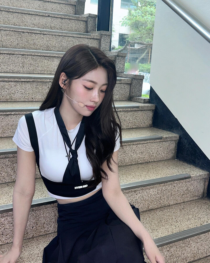 240621 EVERGLOW Sihyeon Instagram Update documents 2