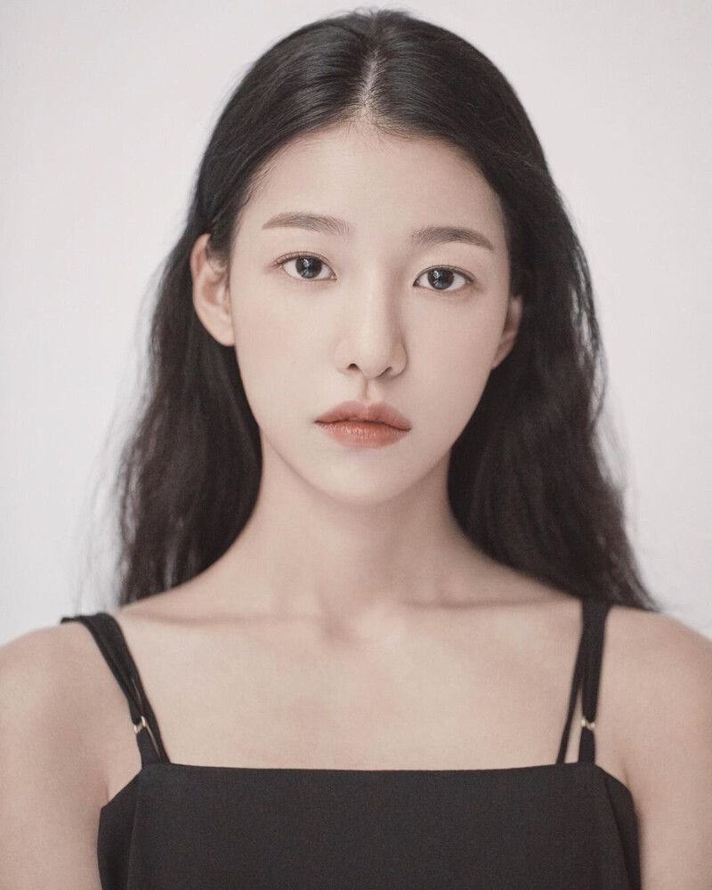 Hyeonju Profile [2020] documents 1