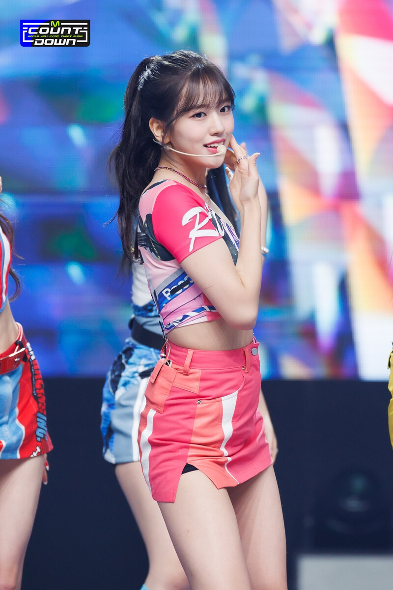 220901 IVE Yujin 'After Like' at M Countdown documents 6