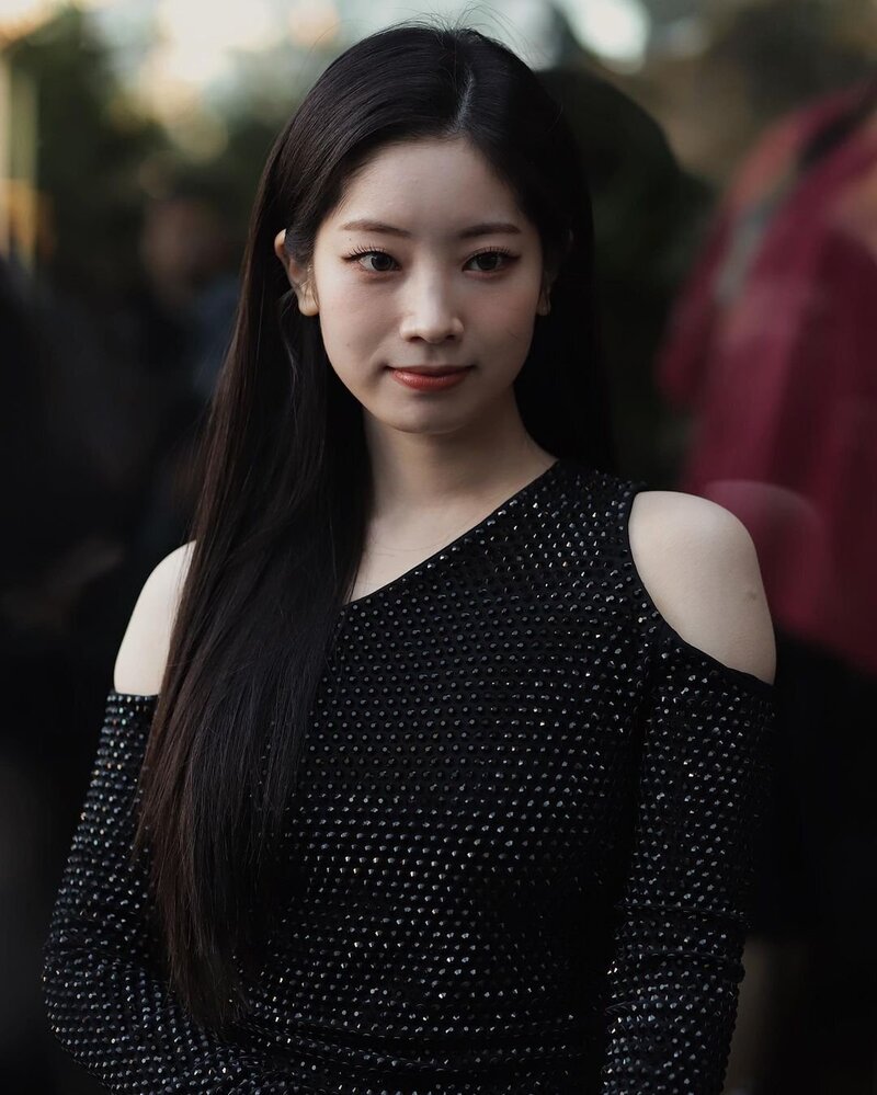 220914 TWICE Dahyun at Michael Kors SS23 Collection Runway Show documents 4