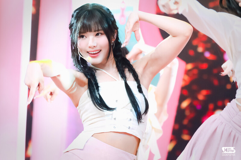 230611 fromis_9 Jiwon - ‘#menow’ at Inkigayo documents 1