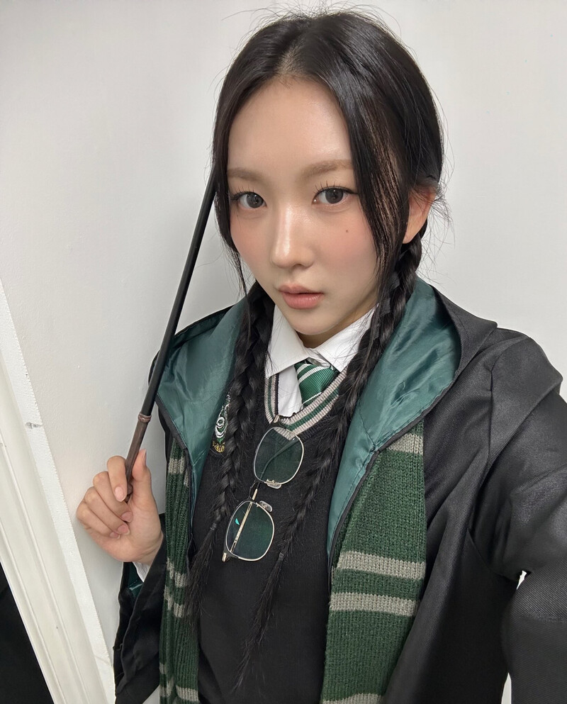 240930 - YOUNG POSSE Members Twitter Update with YEONJUNG documents 2