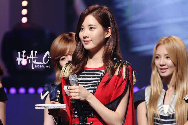 120901 Girls' Generation Seohyun at LOOK Concert & Fansign documents 1