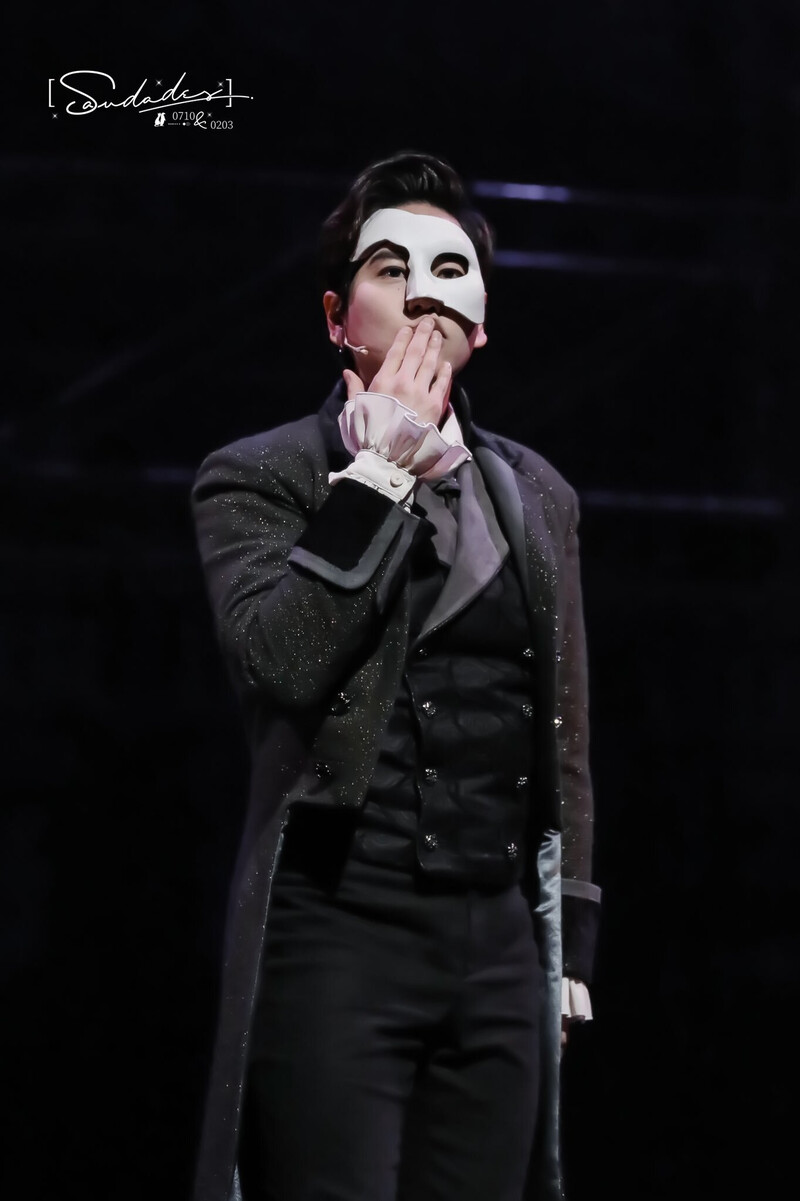 210609 Kyuhyun at 'Phantom' Musical documents 2