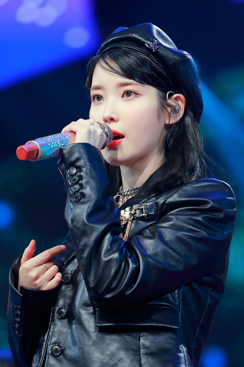 211204 IU at 2021 Melon Music Awards documents 20