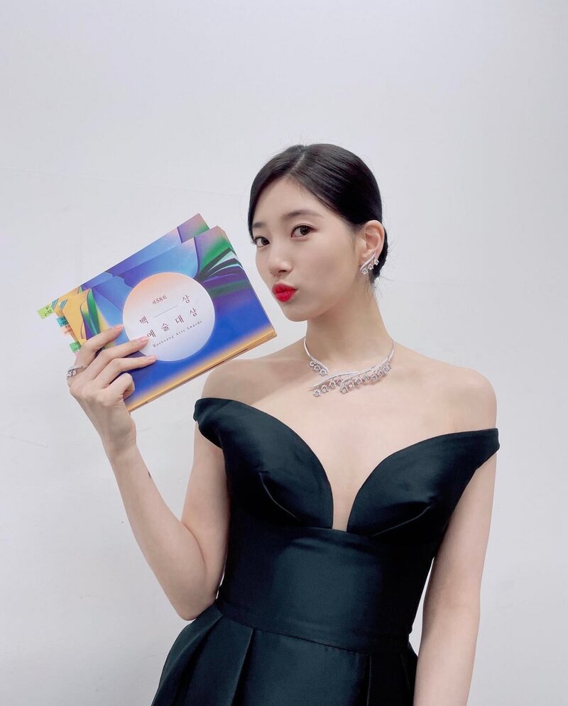 220506 Management Soop Instagram Update - Suzy at 2022 Baeksang Arts Awards documents 3
