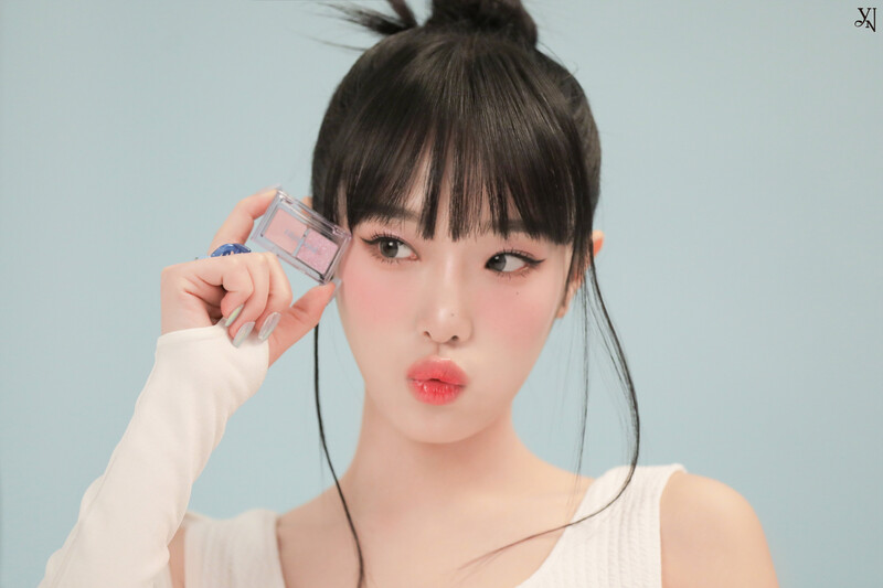 230308 Yuehua Entertainment Naver Update - YENA - lilybyred Behind The Scenes #3 documents 18