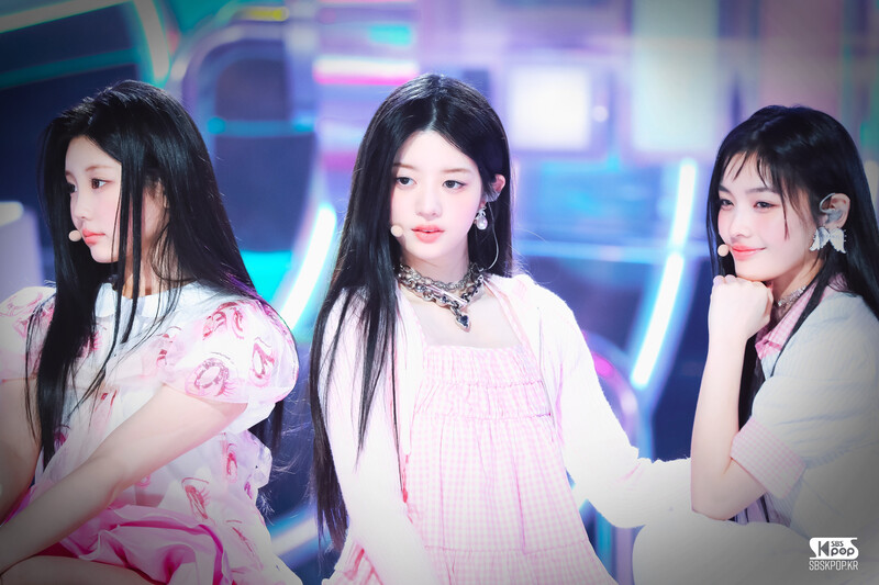 240331 ILLIT Minju - ‘Magnetic’ at Inkigayo documents 1