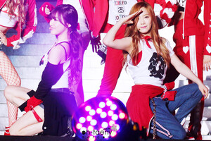 130526 Girls' Generation at Happy 4 K-Pop Concert