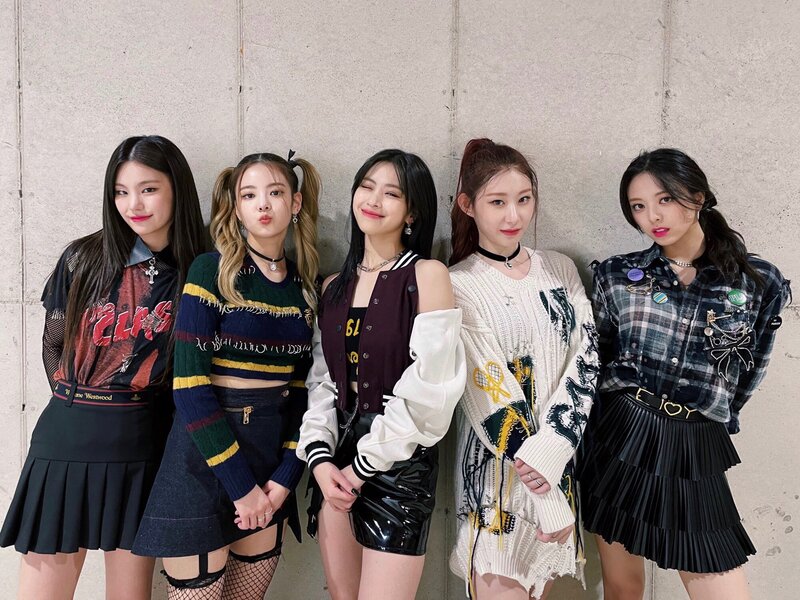 211031 ITZY SNS Update documents 2