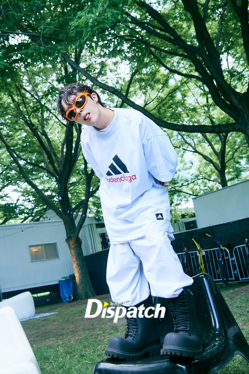 220812 BTS J-Hope 'Lollapalooza' Promotion Photoshoot by Dispatch documents 7