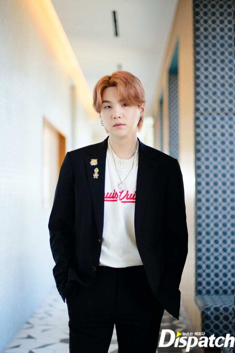SUGA for 'THE ROAD TO JINGLE BALL' Photoshoot by DISPATCH documents 4