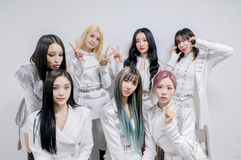 221209 Dreamcatcher Naver Post - 'VISION' Activities Behind 2 documents 9